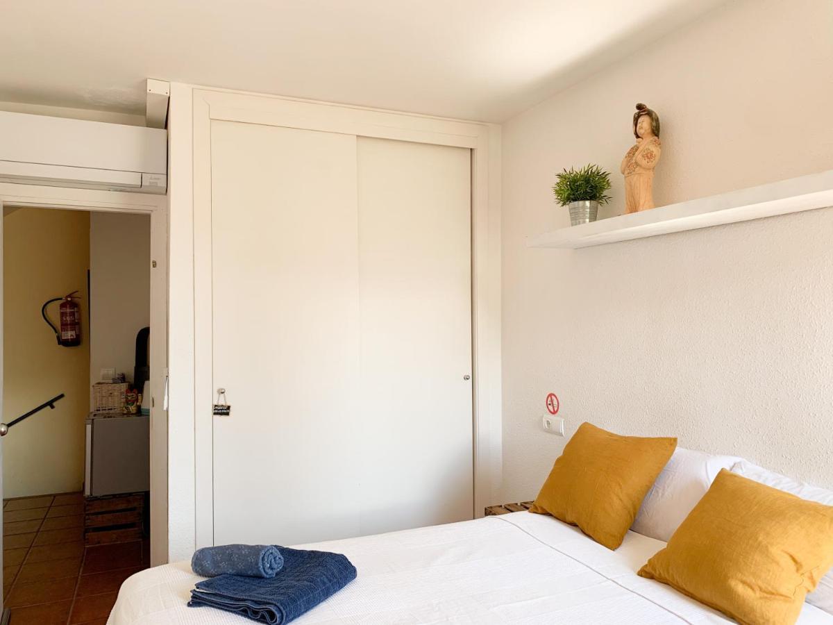 Habitacion Centrica Con Aire Acondicionado Bano Privado Nevera 카다케스 외부 사진