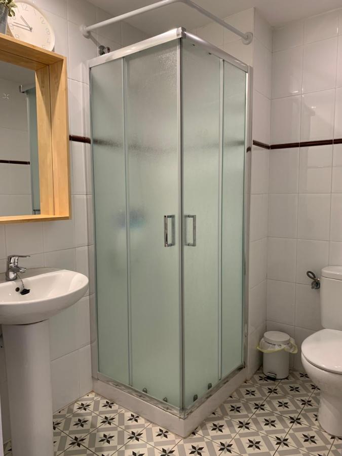 Habitacion Centrica Con Aire Acondicionado Bano Privado Nevera 카다케스 외부 사진